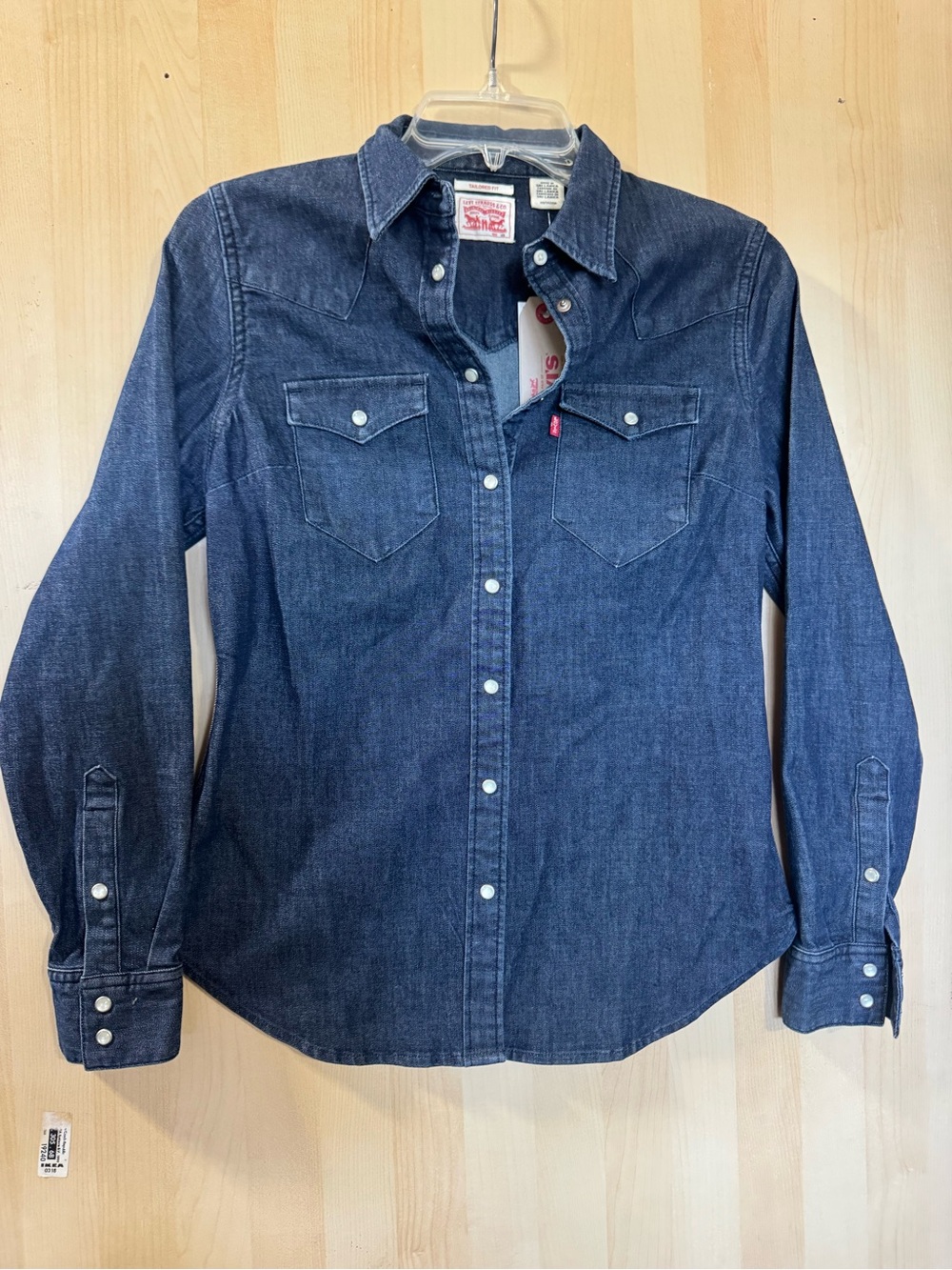 Levi's Women's Dark Blue Denim Western Shirt, button closure. NEW